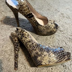 Zigi Soho Platform Heels